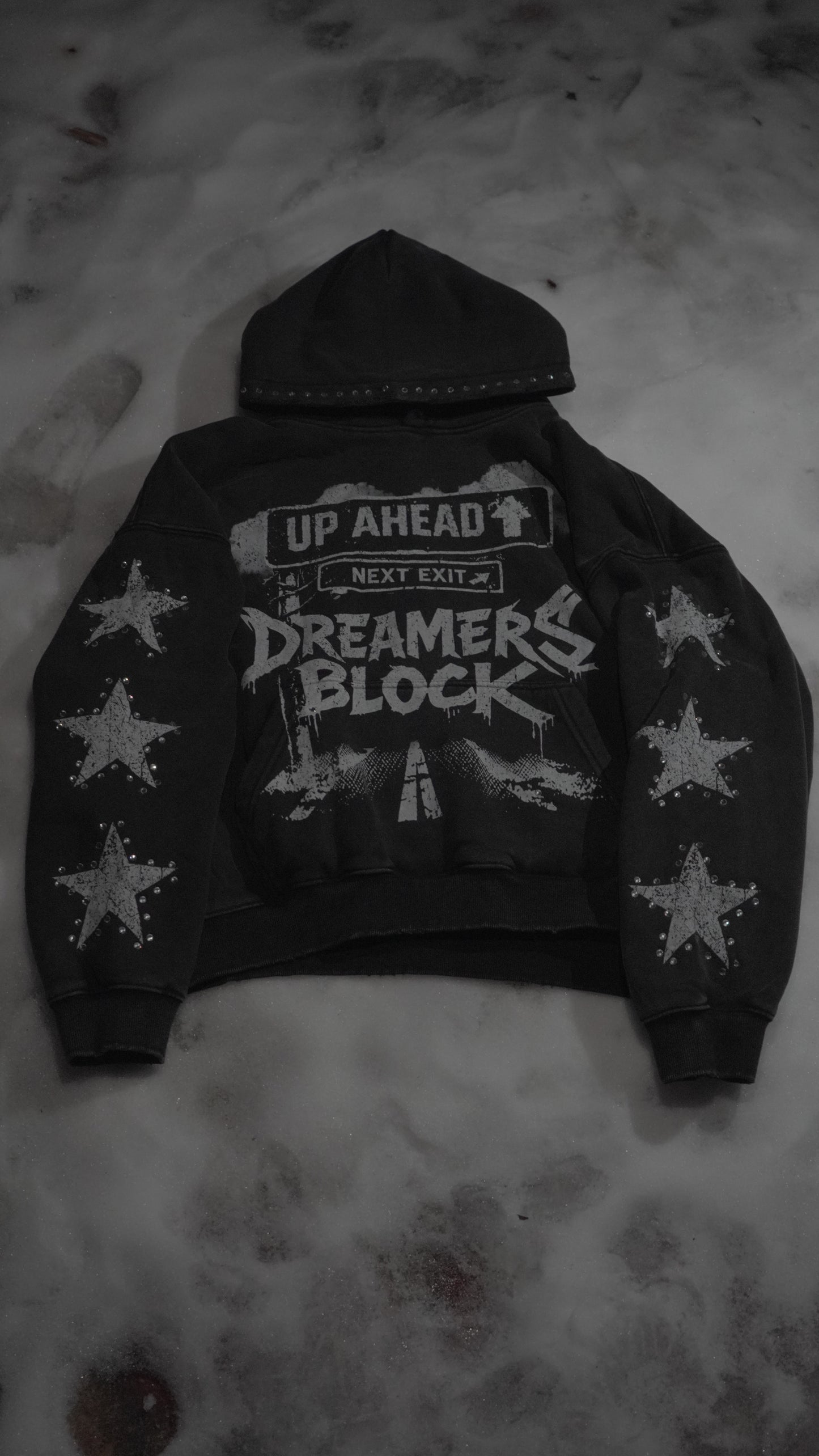 Dreamer’s Block Cropped Streetwear Hoodie